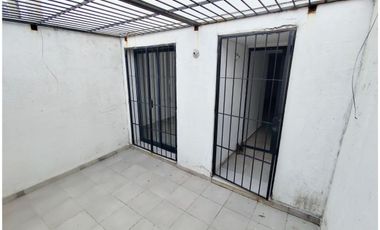 ALQUILA: Dpto 1 Dormitorio con Patio / B° GUEMES