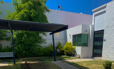 Casa en renta en coto frente al Tecnológico de Monterrey, zapopan