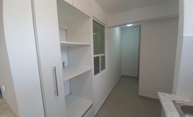 Casa en Renta Paseos del Bosque Corregidora, 3 habitaciones c/u con baño Sala de TV, Estudio o habitación planta baja.