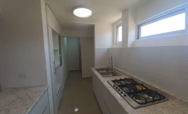 Casa en Renta Paseos del Bosque Corregidora, 3 habitaciones c/u con baño Sala de TV, Estudio o habitación planta baja.