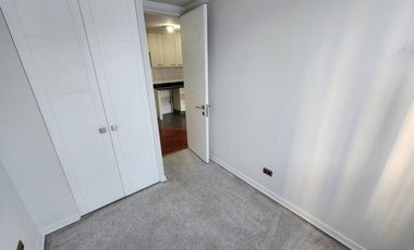 Arriendo departamento en Macul con 2 dormitorios, 1 baño, 2 estacionamientos y bodega, a pasos del metro Camino Agrícola, con áreas comunes completas