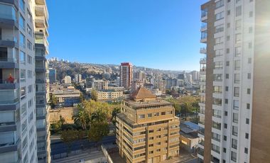 ESPECTACULAR  DEPARTAMENTO  2D, 2B,  A PASOS DE AV. LIBERTAD, SECTOR PONIENTE.