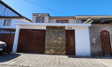 En venta Casa 4 Dormitorios. Alto Hospicio