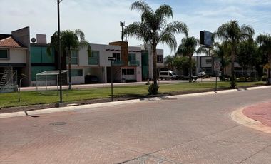 Renta de casa Amueblada en zona Norte en la Cantera a 6 MINUTOS DE PLAZA MAYOR
