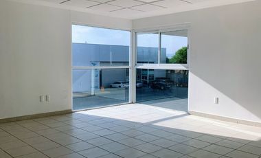 Bodega renta de 450 m² $55,000 mensuales IVA y mantenimiento incluidos