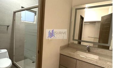 CASA EN RENTA VALLE DE CRISTAL ZONA SUR CARRETERA NACIONAL