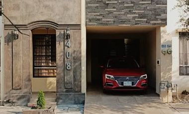 Casa En venta  Triana Sect. Palmas Apodaca NL.