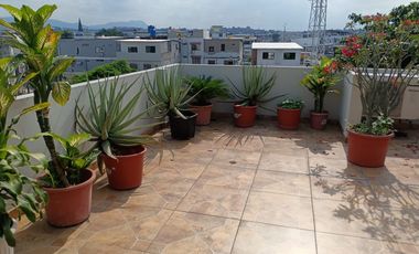 Suite de alquiler en Guayacanes, incluye agua potable, Norte de Guayaquil.