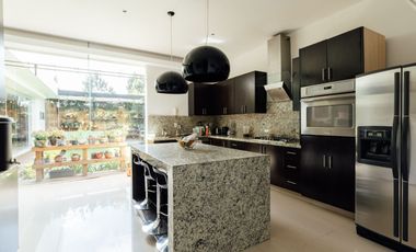 ELEGANTE CASA EN CAMPESTRE DEL BOSQUE CON 4 RECÁMARAS Y AMPLIO JARDÍN