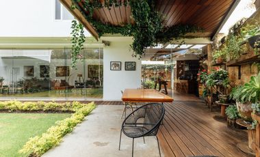 ELEGANTE CASA EN CAMPESTRE DEL BOSQUE CON 4 RECÁMARAS Y AMPLIO JARDÍN