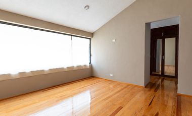 CASA DE 3 RECÁMARAS CON JARDÍN EN CIPRESES DE ZAVALETA, PUEBLA