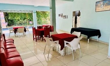 VENTA DE HOTEL EN COCOYOC , CON LOCALES RENTADOS