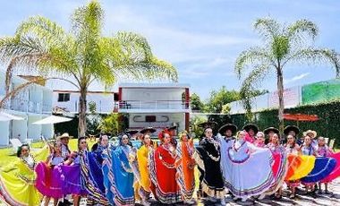 VENTA DE HOTEL EN COCOYOC , CON LOCALES RENTADOS