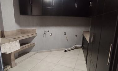 RENTA DE CASA DE 2 NIVELES EN LA COL. SAN JOSE GABRIEL TEPEPA
