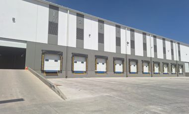Nave industrial en renta dentro de parque Zona El Salto