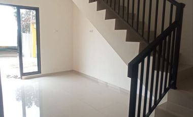 Rumah Arasa Dekat Pintu Tol Jatiasih, Baru 2 LANTAI Mewah Harga Murah New di Kota Bekasi Jual Dijual