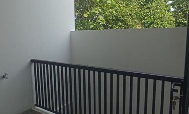 Rumah Arasa Dekat Pintu Tol Jatiasih, Baru 2 LANTAI Mewah Harga Murah New di Kota Bekasi Jual Dijual