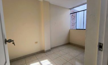 VENDO LINDO DEPARTAMENTO TERCER PISO URB. ROSA DE AMERICA(ALORA)