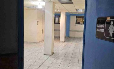 Amplio local comercial ideal para consultorios u oficinas