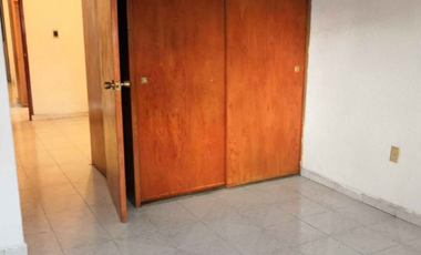 Casa en calle Aconcagua, Lomas de Occipaco, Naucalpan, EDOMEX.