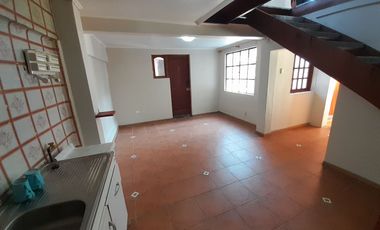 Casa Interior Frente Plaza Santo Domingo
