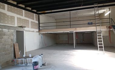 LOCAL PLAZA PORTAL DEL SOL