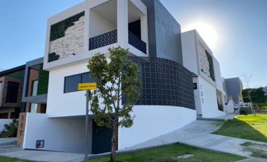 SE VENDE CASA EN BARRANCA DEL REFUGIO, ZONA NORTE, EN LEON GUANJAUTO