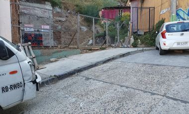 ¡Invierte en el Corazón de Valparaíso! Terreno con Potencial cerca Rodriguez