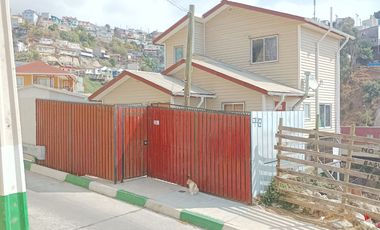 Venta de casa conespetacular Vista y gran terreno