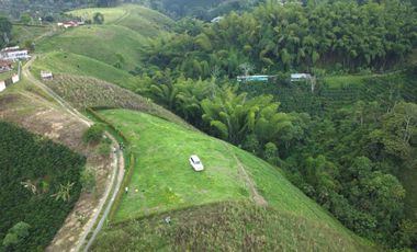 EN VENTA AMPLIO LOTE DE 3524 M2 EN LA VIA ALCALA FILANDIA