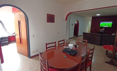 ARRIENDO CASA  SEGUNDO PISO  BARRIO  PORVENIR