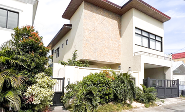 Semi-furnished 5-Bedroom 5BR Modern House and Lot for Sale in BF Homes, Parañaque City at New South Homeowners Associations BF Homes