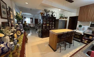 FOR SALE: TAGAYTAY HOUSE & LOT