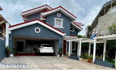 FOR SALE: HOUSE & LOT IN MENLO PARK BF HOMES PARANAQUE CITY
