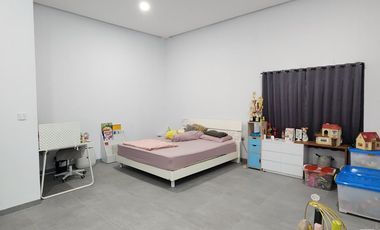Rumah modern siap huni di komplek duren sawit Jakarta timur