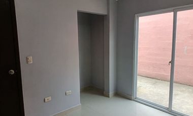 Alquiler de casa en Urbanización La Perla, 4 dormitorios.