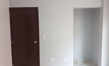 Alquiler de casa en Urbanización La Perla, 4 dormitorios.