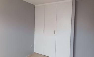 Alquiler de casa en Urbanización La Perla, 4 dormitorios.