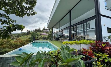 VENTA HERMOSA CASA MEDIO DAPA  PARCELACION GUALANDAYS
