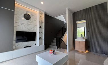 Rumah Dijual Di Cisitu Dago Coblong Kota Bandung 2 Lantai +Rooftop