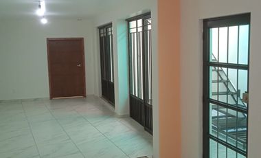 CASA EN VENTA CON LOCAL COMERCIAL EN CENTRO HISTORICO DE ZACATECAS