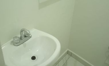 CASA EN VENTA CON LOCAL COMERCIAL EN CENTRO HISTORICO DE ZACATECAS