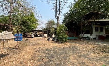 Prime Land for Sale on San Kamphaeng New Super Highway