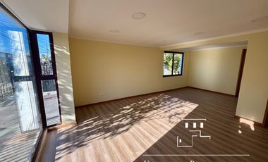 Remodelada casa en tradicional sector Talcahuano