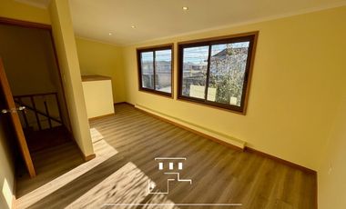 Remodelada casa en tradicional sector Talcahuano