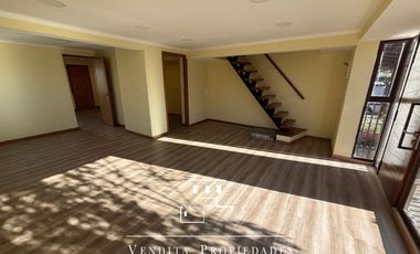 Remodelada casa en tradicional sector Talcahuano