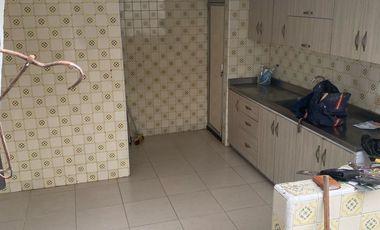 ARRIENDO CASA COMERCIAL BARRIO LOS CAMBULOS