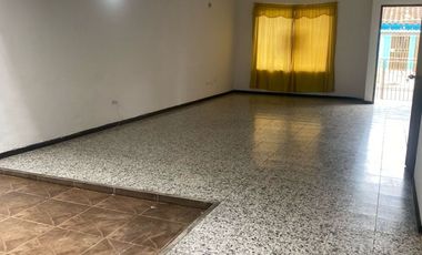 ARRIENDO CASA COMERCIAL BARRIO LOS CAMBULOS