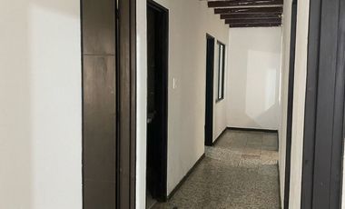 ARRIENDO CASA COMERCIAL BARRIO LOS CAMBULOS