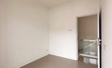 [JALAN 2 MOBIL] Rumah Jatikramat Jatiasih Dekat Stasiun LRT Cikunir Kota Bekasi (ARR165) Jual Dijual